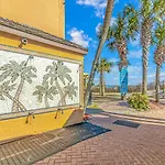 Ocean View Double Suite With Beautiful Decor And Accents Caravelle Resort 1504 Sleeps 6 Guests