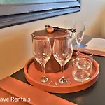 Luxury 2 Bedroom Waterfront Condo Mi 7Th Floor
