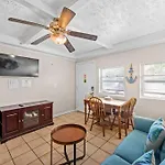 1Br With Pool Parking Pets Next To Beach 6