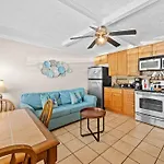 1Br With Pool Parking Pets Next To Beach 6