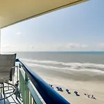 North Myrtle Beach Condo With Oceanfront Pool Access