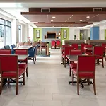 Holiday Inn Express Myrtle Beach-Broadway At The Beach By Ihg