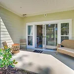 Serene Myrtle Beach Condo With Community Pool!