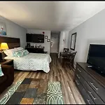 Upgraded Studio At Landmark Resort ! 17 Pools, Lazy Rivers, Jacuzzis! 814