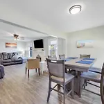 Beachy Keen, North Myrtle Beach Beach Single-Family House, 150 Feet To Ocean! Pets Welcome!