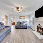 Beachy Keen, North Myrtle Beach Beach Single-Family House, 150 Feet To Ocean! Pets Welcome!