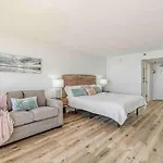 Soul Sanctuary-Direct Oceanfront-Million Dollars View-King Bed-Free Parking-Self Check-In