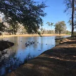 Lovely 1-Bedroom Condo In River Oaks Golf Villa