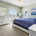 3Bd 2Bth Huge Condo! Golf & Beach Winter Getaway!