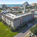 3Bd 2Bth Huge Condo! Golf & Beach Winter Getaway!