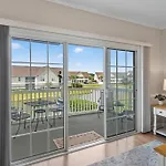2Br 2Ba Waterfront Villa 10Min To Beach And Market Common