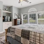 Wedgewood #413 Condo