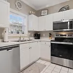 Wedgewood #413 Condo