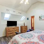 Fairway Village - B6