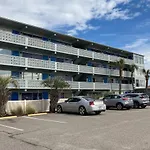 Gold Coast Cottage 407