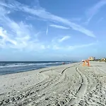 1Br With Amazing Ocean Views!