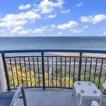 Hosteeva Boardwalk Ocean-Front Condo