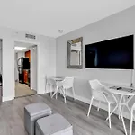 Oceanfront 1 Bedroom Dream At Camelot Resort