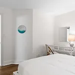 Surf Master, Unit 1207