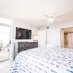 Crescent Keyes 1110 - Oceanfront - Crescent Beach Section