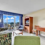 Oceanfront Boardwalk Condo W Private Balcony And Beach