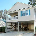 Shore Club Cottage 9684