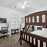 New! Centrally Located 3Br Golf And Beach Condo