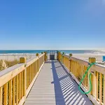 Myrtle Beach Condo - Steps To Ocean And Apache Pier!