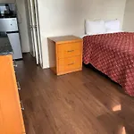 Wayfarer Motel