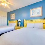 Roomy North Myrtle Beach Condo, Walk To Beach