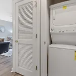 Wedgewood #413 Condo