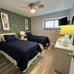 2 Bed 2 Bath Beach Front Condo With Fantastic Amenities At Myrtle Beach Resort