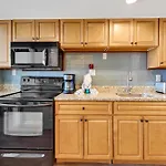 Beachfront Luxury Condo W Private Balcony