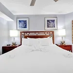 Sun-Filled Beachfront 2Br Condo At Dunes Village Resort