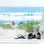 Oceans One 4Th Floor 1 Bdrm 1 Ba