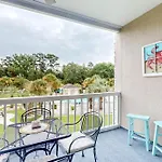 Seas The Day At Magnolia Place