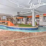 Breathtaking Ocean View 3 Bedroom Suite-The Savoy Unit 501
