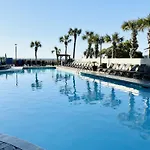 Sea La Vie Oceanfront Studio
