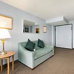 Oceanfront 1 Bedroom Condo-Amazing Views! Perfect For 4 Guests! Landmark 1438