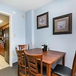 Oceanfront 1 Bedroom Condo-Amazing Views! Perfect For 4 Guests! Landmark 1438