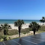 Stylish Oceanfront Condo Sleeps 4!
