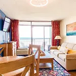 Oceanfront Modern W Lazy River Near Boardwalk