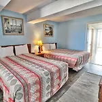 Suites At The Beach