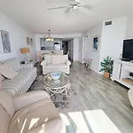 Ashworth 1106 Condo