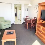 Oceanfront 1 Bedroom 2 Bath Suite Boardwalk 439