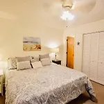 Hermitage 1G Condo