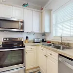 Magnolia Point Apt 204