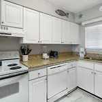 Seawinds, Oceanfront, 2 Bedroom , Indoor Pool, Hot Tub