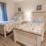 Marsh View Condo With An Indoor Pool Hot Tub