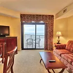 Beautiful Warm Ocean View Beach Condo With Pool